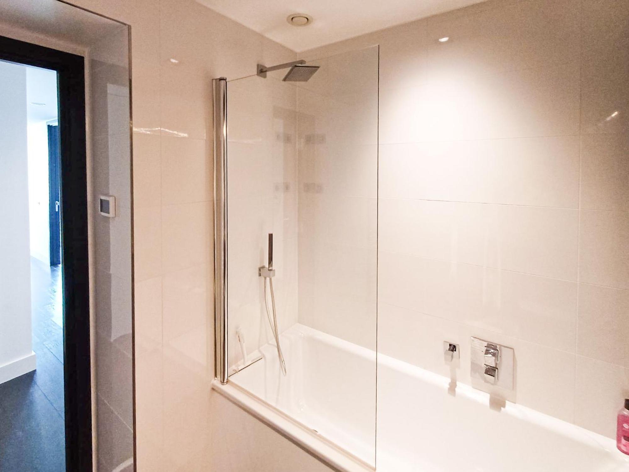 Apartment Luxury Balcony Apartment, Canary Wharf